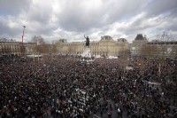 Parigi, 2 milioni in piazza per Charlie Hebdo e contro la violenza