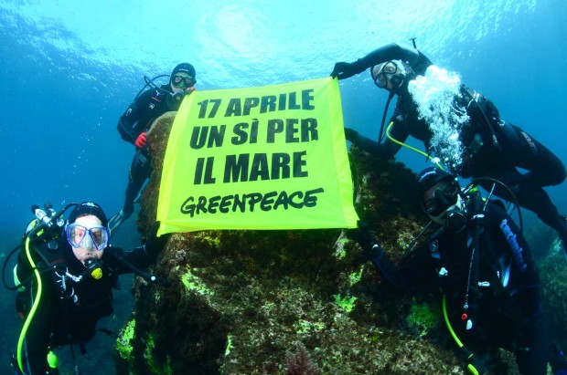Greenpeace: “Dalle profondità dei mari italiani un messaggio contro le trivelle”