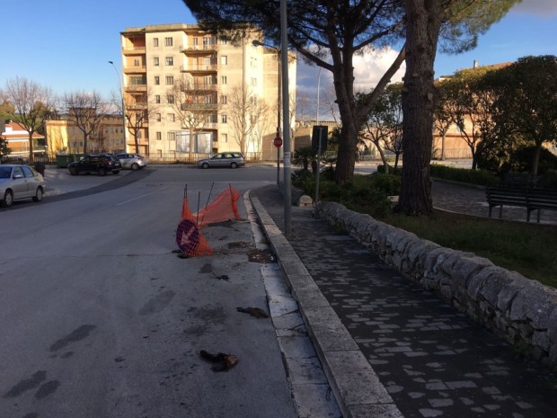 Ragusa, la consigliera Marino: “Lo strano caso della transenna di via Torricelli”