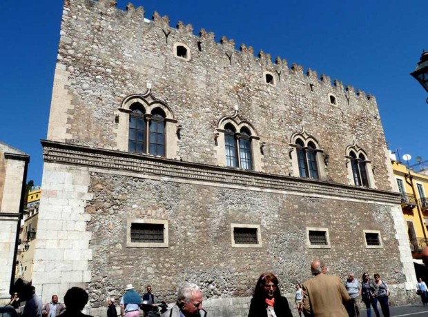 “Unescosites – Italian Heritage and Arts”: Mostra multimediale di siti UNESCO Italiani e Siciliani approda a Taormina