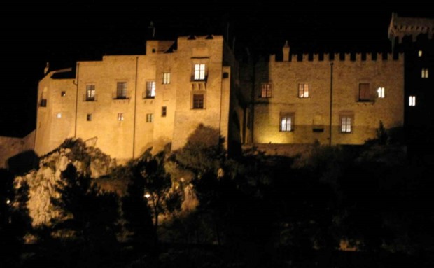 Conoscere la storia di Carini, visita guidata al Castello e al Centro storico